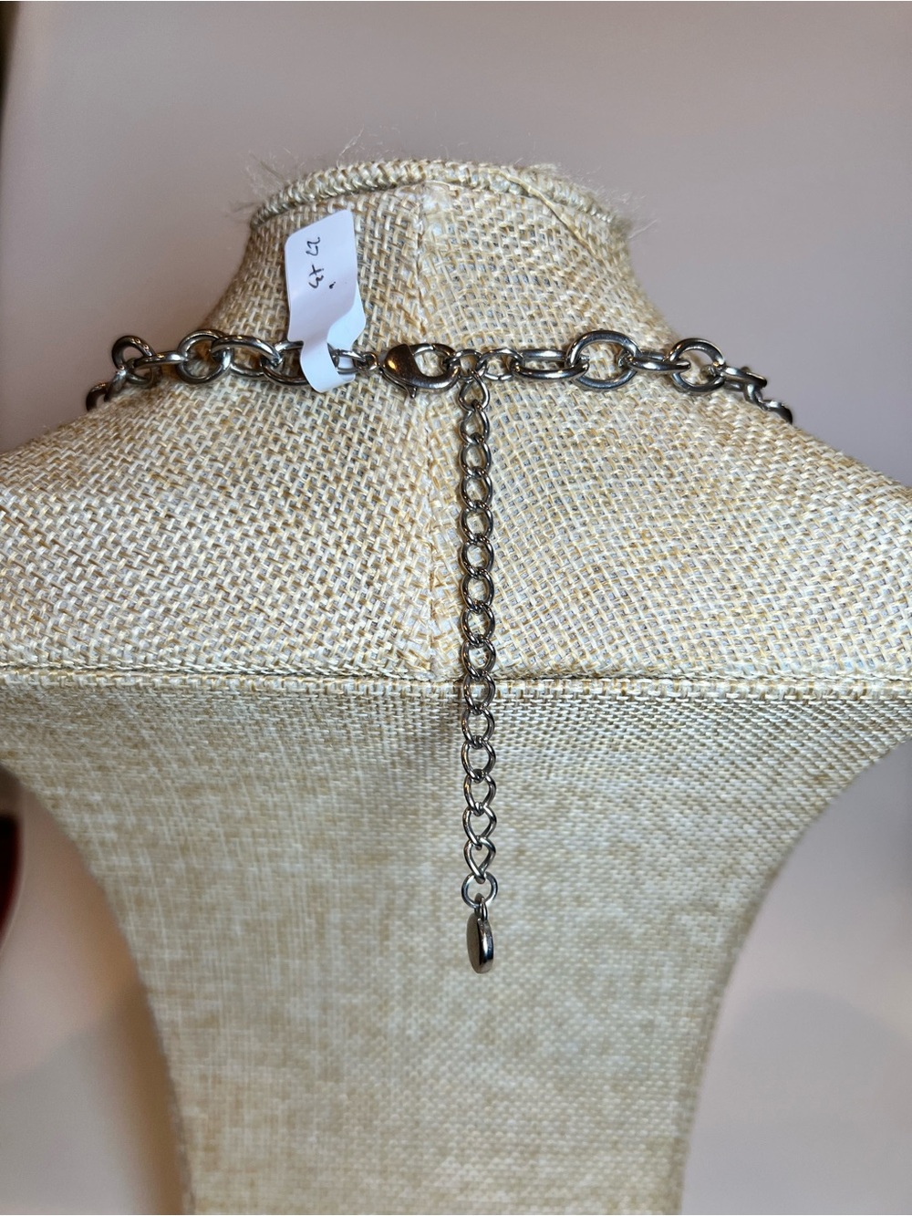 Simply Vera vera wang NWOT Silver chunky dense smokey crystal glass necklace - Picture 6 of 9